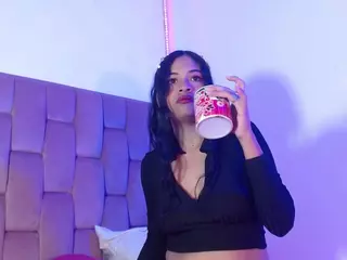 DAFNNEE-ROSS's Live Sex Cam Show