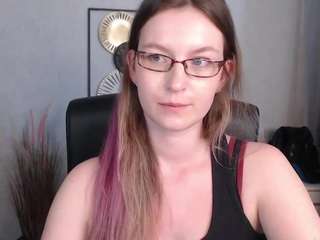 emmatease94 webcam