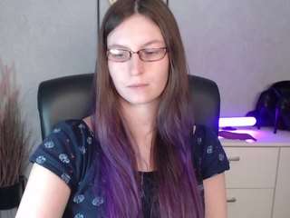 emmatease94 Live Webcam on CamSoda