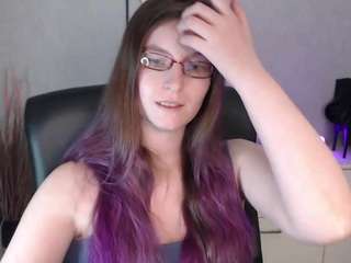 emmatease94 from CamSoda