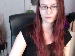 emmatease94 Live Webcam on CamSoda