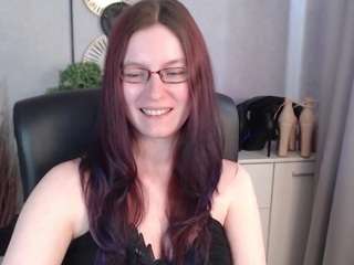 emmatease94 Live Webcam on CamSoda