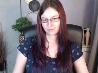 emmatease94 Live Webcam on CamSoda