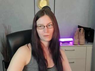 le modèle emmatease94 est en webcam porno dans un show sur le site camsoda, il possède les tags suivants: ahegao,nylons,miniskirt,mistress,natural,neon hair,no drinking,no smoking,non,nonnude,pov,armpits,role-play,roleplay,skinny,small ass,solo,strip,tease,teaser
