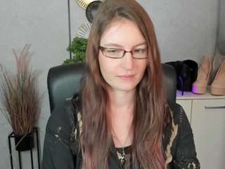 Emmatease94's cam show statistics and live stream