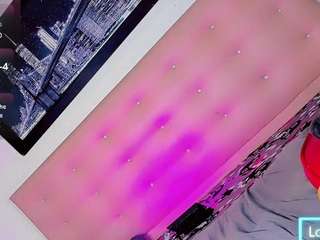 vanessa-hilttom webcam