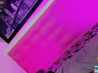 vanessa-hilttom webcam