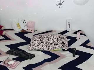 zoe-n Live Webcam on CamSoda
