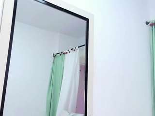 blackandwhiite live webcam show