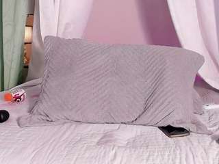 blackandwhiite live webcam show