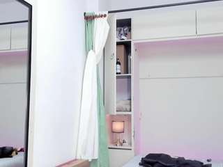 blackandwhiite live webcam show