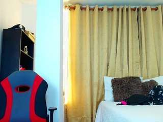 girlamada webcam