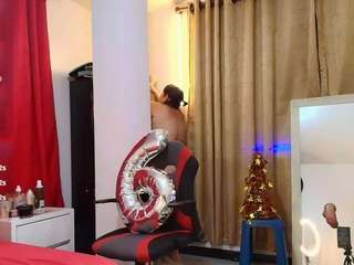 girlamada live cam profile