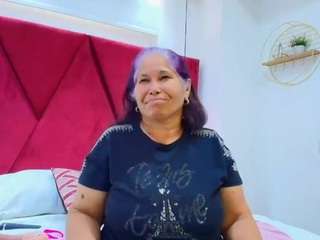 girlamada live webcam show