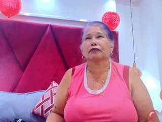 GirlAmada live cam preview
