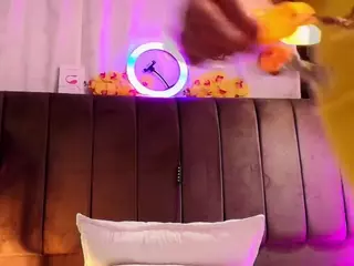 GirlAmada's Live Sex Cam Show