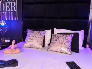 MarianaaSantos's Live Sex Cam Show