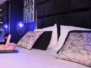 MarianaaSantos's Live Sex Cam Show