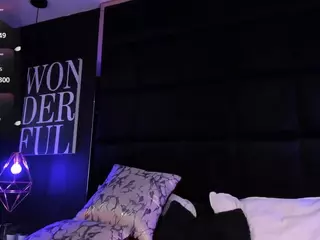 MarianaaSantos's Live Sex Cam Show