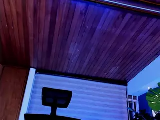 Millyy-Bakerr's Live Sex Cam Show