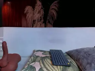 Millyy-Bakerr's Live Sex Cam Show