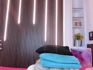 Millyy-Bakerr's Live Sex Cam Show