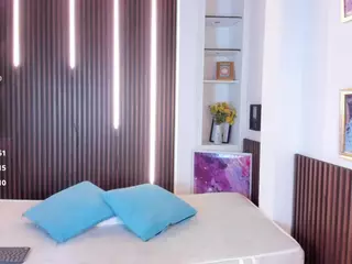 Millyy-Bakerr's Live Sex Cam Show