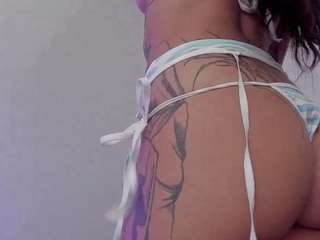 Aly Roses live cam preview