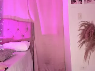 CharlotteLovee's Live Sex Cam Show