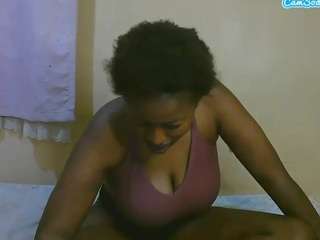 beauty-bellah's CamSoda show and profile