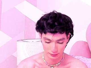 KylieMonet live webcam show