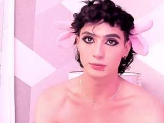 KylieMonet live cam preview