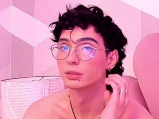 KylieMonet