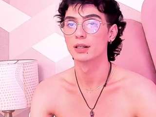 KylieMonet