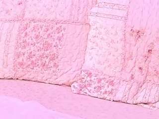KylieMonet live cam preview