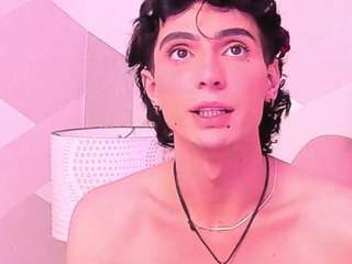 KylieMonet live cam preview