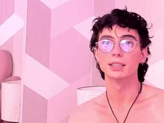 KylieMonet