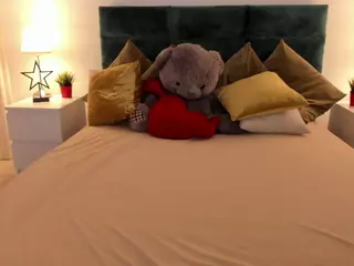 missAngellinaA's Live Sex Cam Show