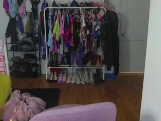 yazminroyal Live Webcam on CamSoda