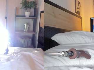 cinnamonafrodit's CamSoda show and profile