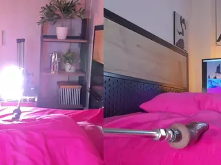 Cinnamon Afrodit's Live Sex Cam Show