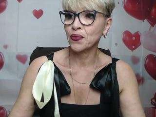 ellabonito live cam profile