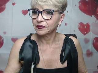 Эта модель сейчас онлайн. ellabonito