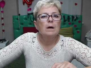 Brown eyes, Drinking, Feet, Anal, Tease, Strip, Spank, Solo, Robe, Pussy, F..., piercings latin 5