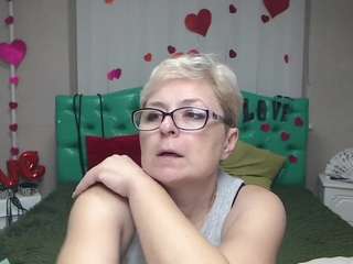 emiliagree's CamSoda show and profile