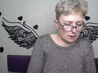 emiliagree live cam profile