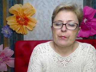Questo modello è in diretta ora. emiliagree