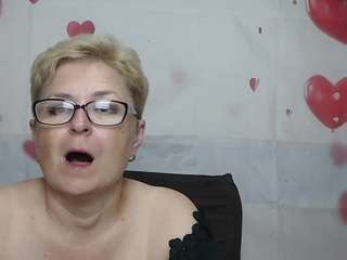 EmiliaGree live cam