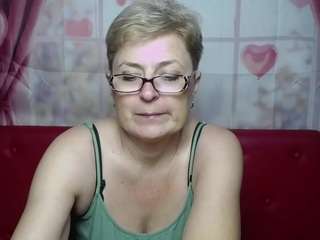 EmiliaGree live webcam show