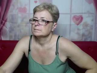 EmiliaGree live webcam show